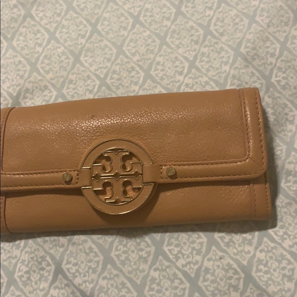 Tory Burch wallet